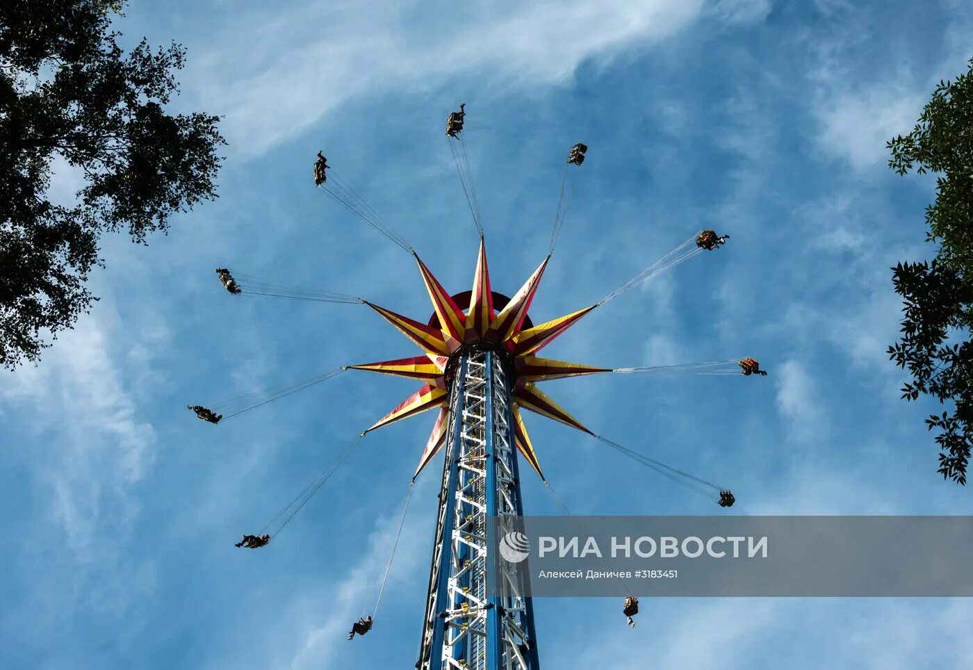 Аттракцион седьмое небо диво остров. 7 небо дива остров. Аттракцион седьмое небо диво остров. 7 небо дива остров. Седьмое небо карусель диво остров.