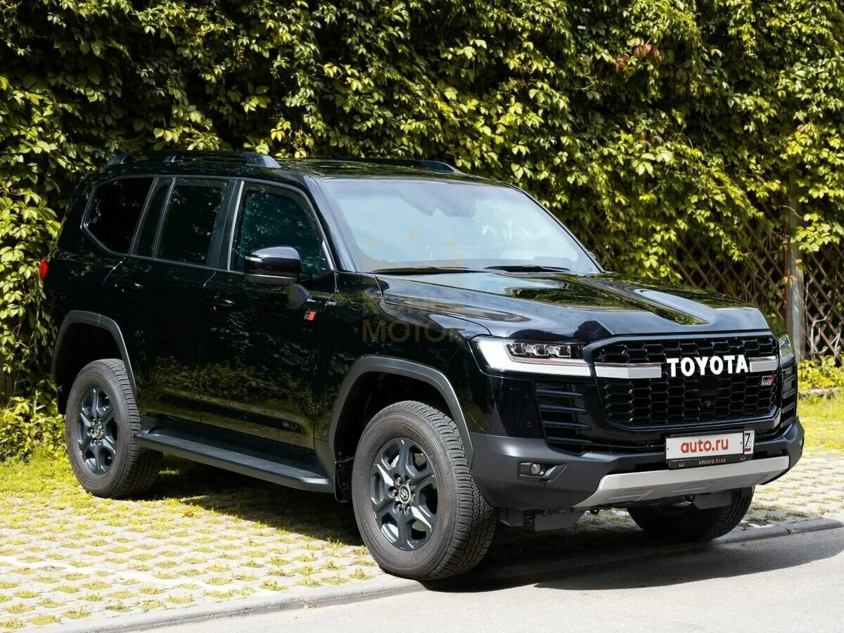 ленд крузер 300 2020