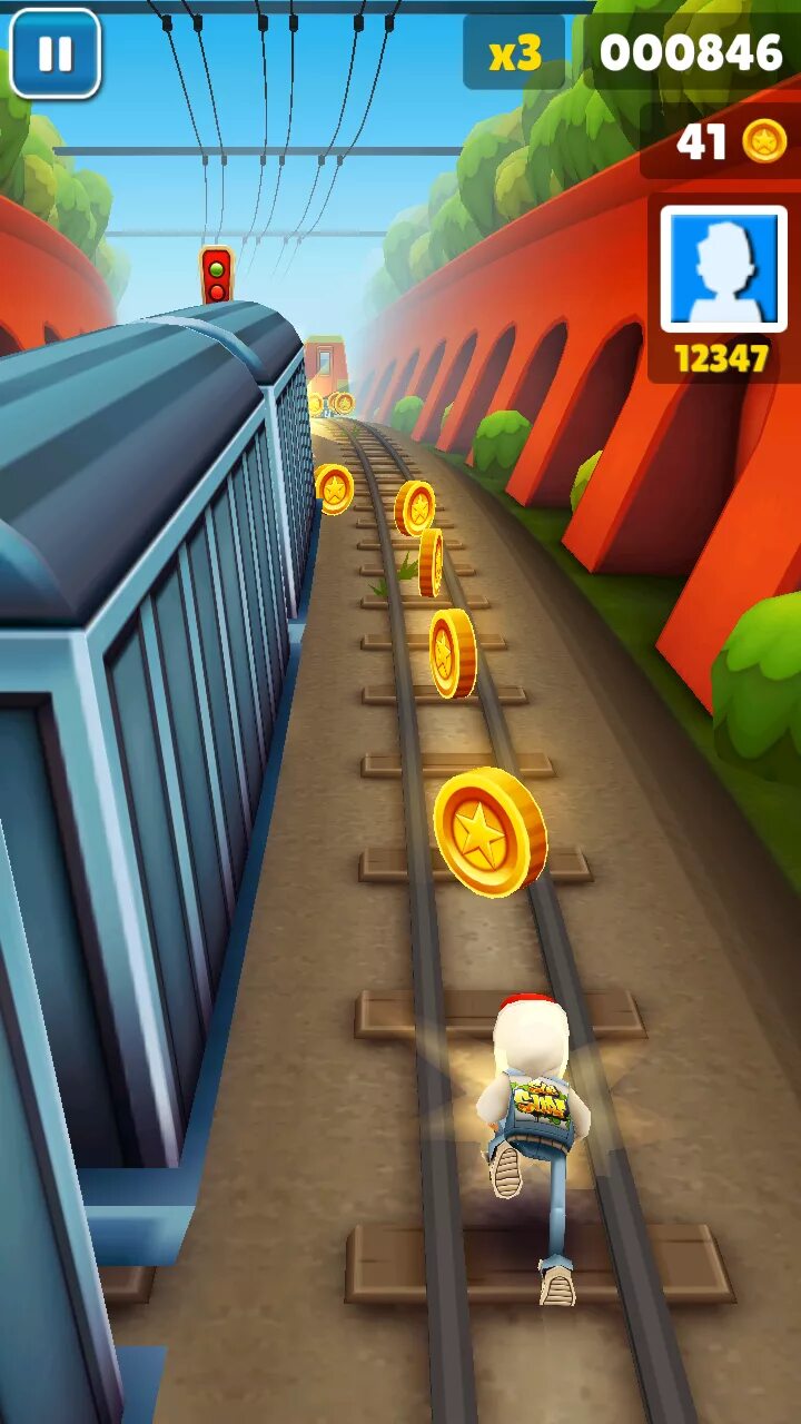 Скачай игру тома играть. Subway Surfers игрушки. Сабвей сёрф монетки. Бегалки Subway Surfers. Игра бегалки Subway Surfers для компьютера.