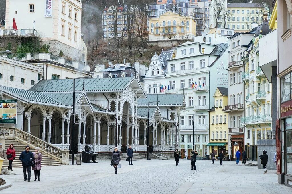 Москва чехословакия. Карловы вары зима. Чехия Карловы вары зима. Карловы вары зимой. Карловы вары климат.