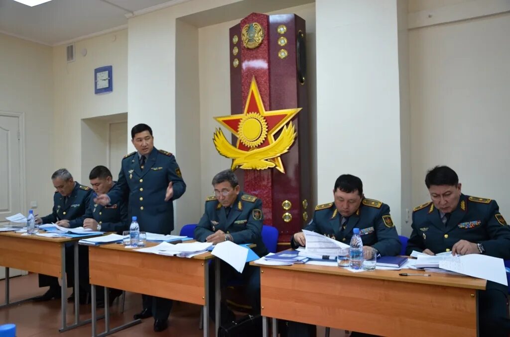 Абубакиров қаныш асанханович. Генерал абубакиров қаныш. Абубакиров қаныш асанханович. Мурат бектанов. Абубакиров қаныш асанханович.