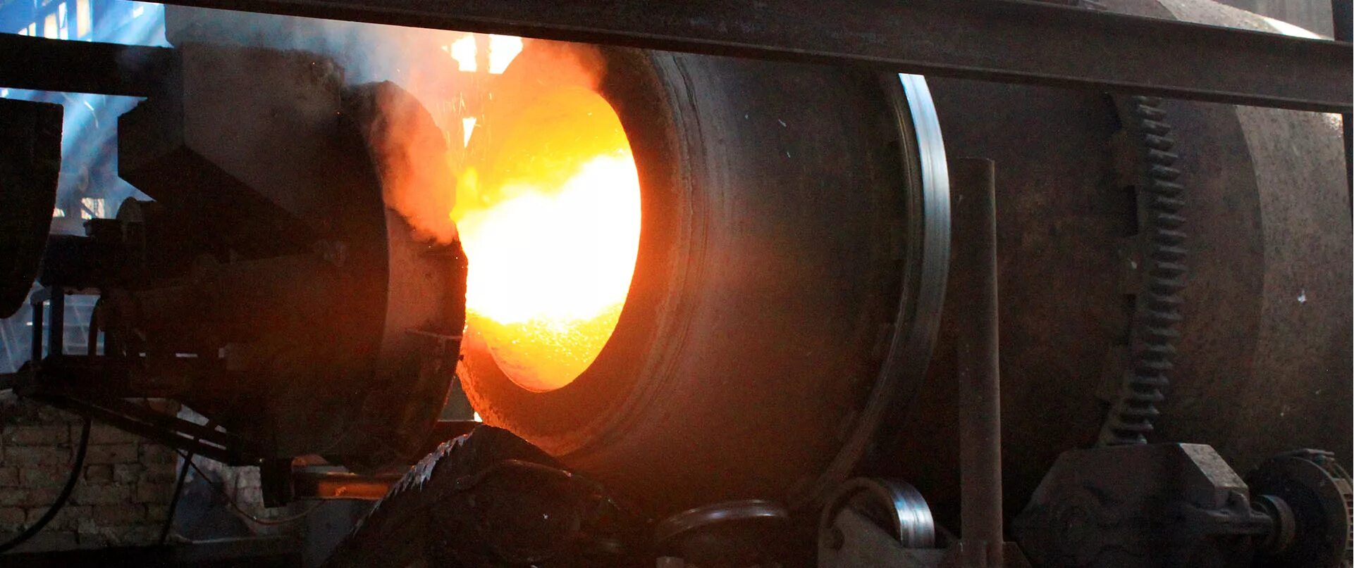 плавление алюминиевого сплава. температура плавления цветных металлов таблица. плавильная печь для литья алюминия. температура плавления алюминиевых сплавов. температура плавления неметаллов таблица.