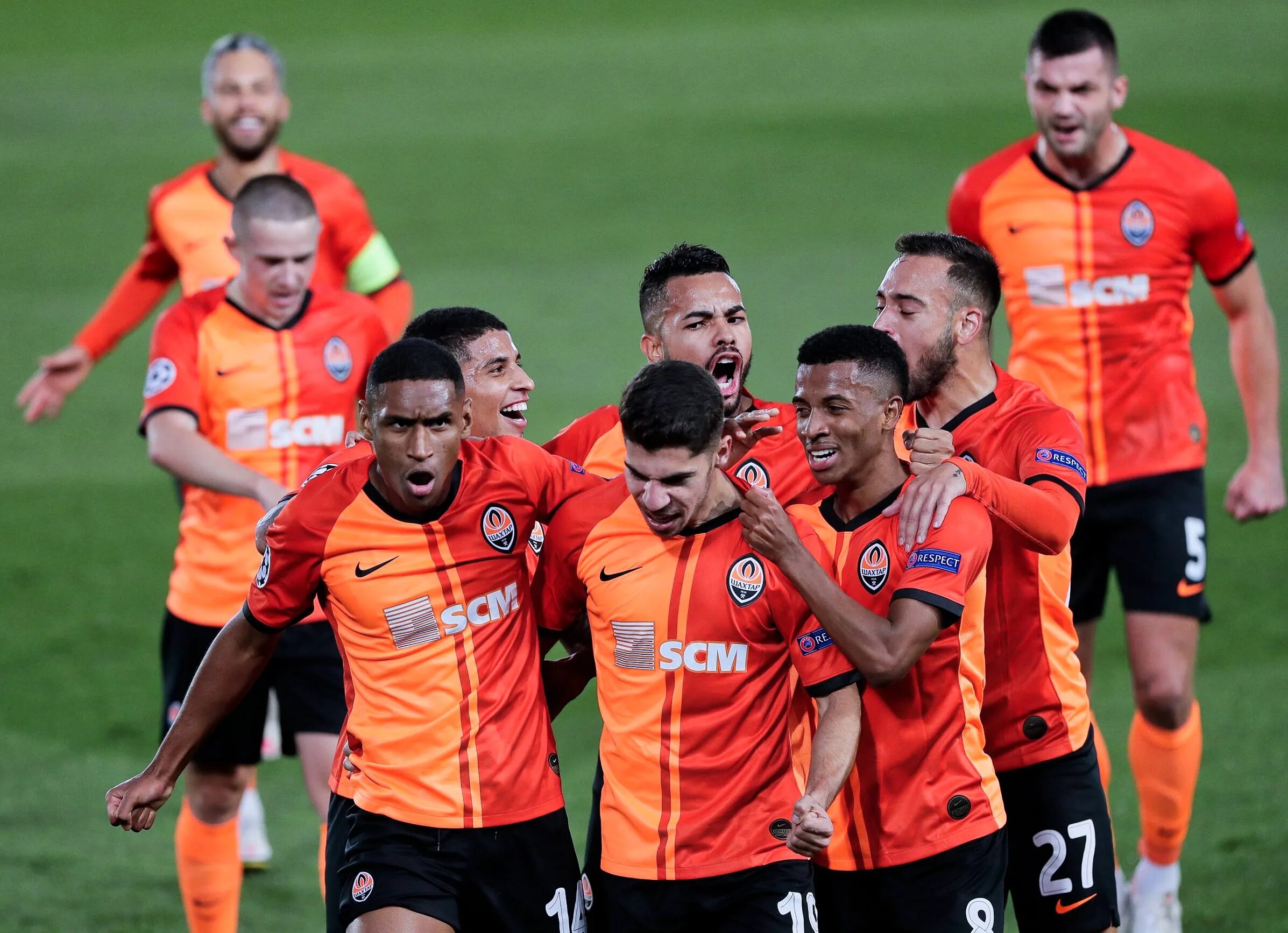 Футбольный клуб шахтёр Донецк. FC Shakhtar Donetsk игроки. Шахтер Донецк 2022. ФК Шахтер Донецк 2022.