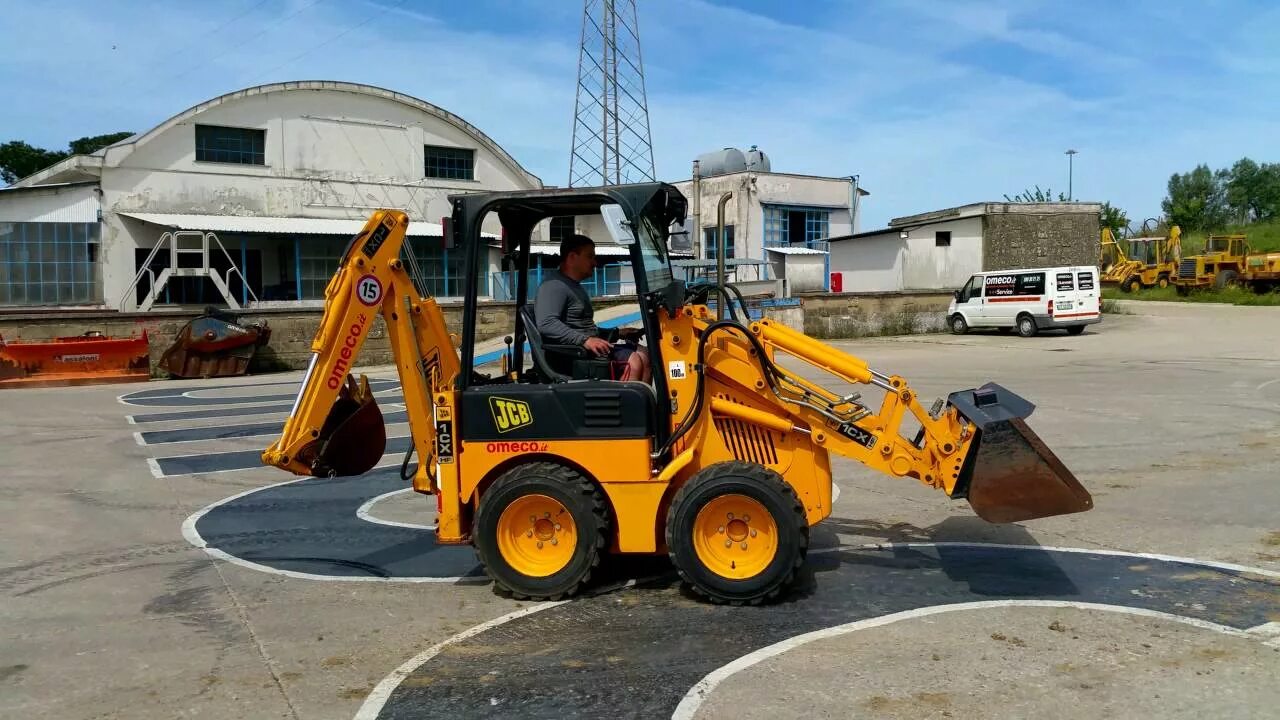 Авито джисиби экскаватор. JCB 1cx. Мини JCB 1cx. 1сх JCB. JCB 1сх экскаватор.