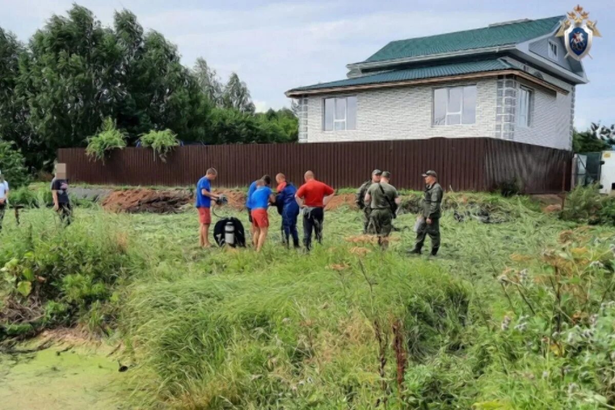 Нашли 4 летнего. Пятилетний ребенок. Мальчик потерялся в лесу. Человек тапок. Нашли 4 летнего.