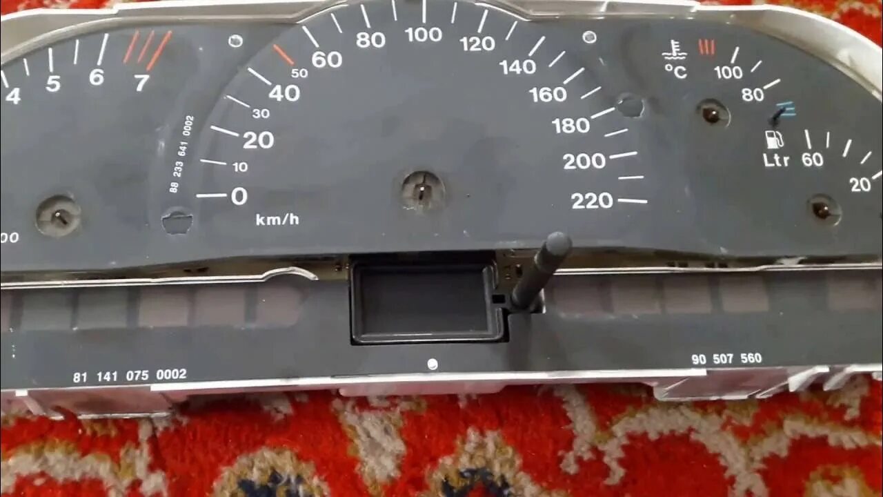 Как снять приборную панель вектра б Органы управления и контрольные приборы