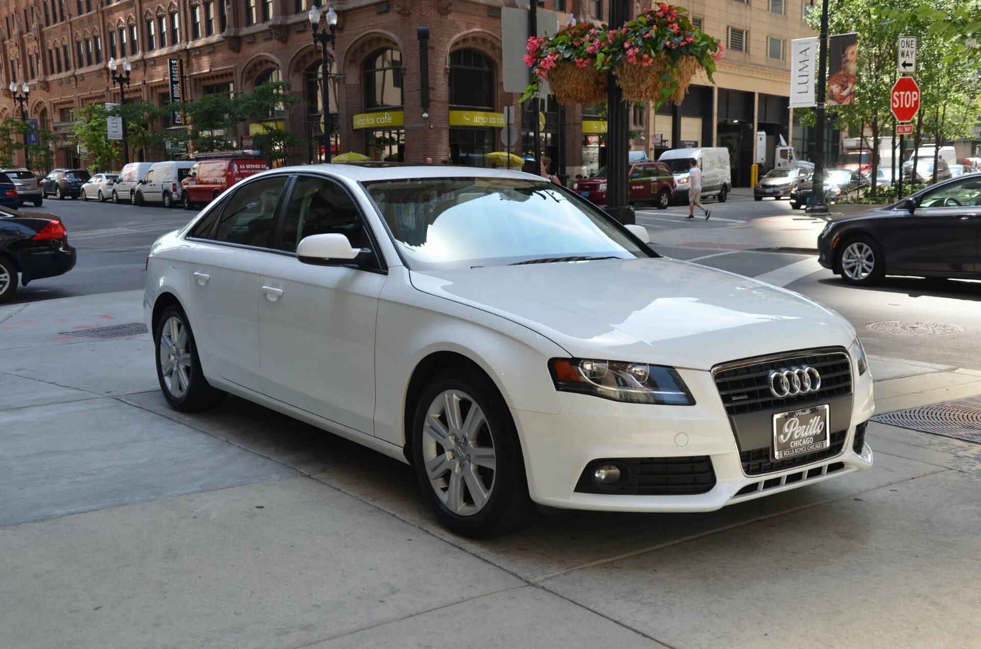 Ауди а4 седан белая. Ауди а4 кватро 2010. Audi 2010. Ауди а4 седан 2010. Audi a4 2010.