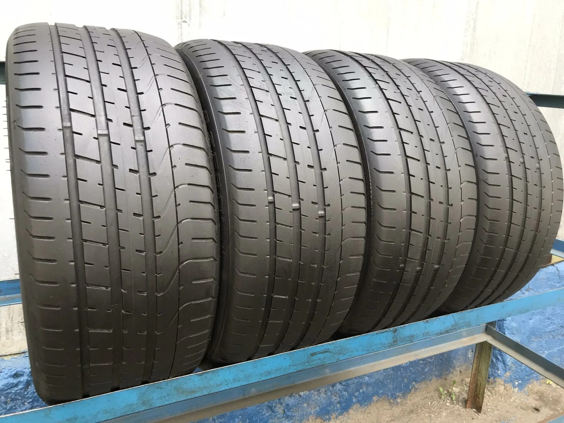 Пирелли 295/40/21 y 111 p Zero. Pirelli PZERO 295/40 r21 111y. P Zero 295/40 r21. 295/35r21 107y Pirelli PZERO. Купить летнюю резину pirelli