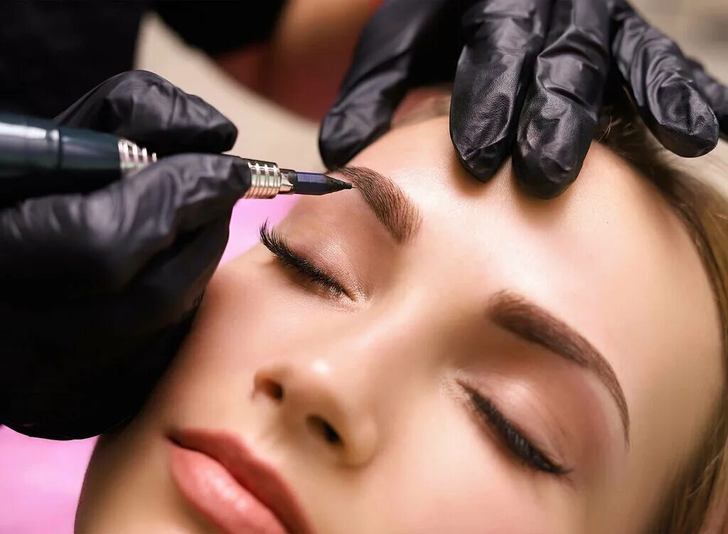 оборудование для мастера перманентного макияжа. тату макияж. брови салон красоты москва. брови салон красоты москва.