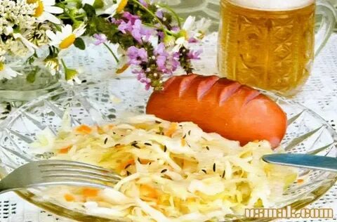 Сосиски с капустой по немецки