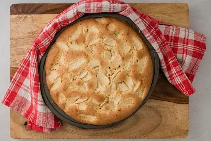 Вам надоела шарлотка? Приготовьте вкусный и ароматный яблочный пирог! - YouTube
