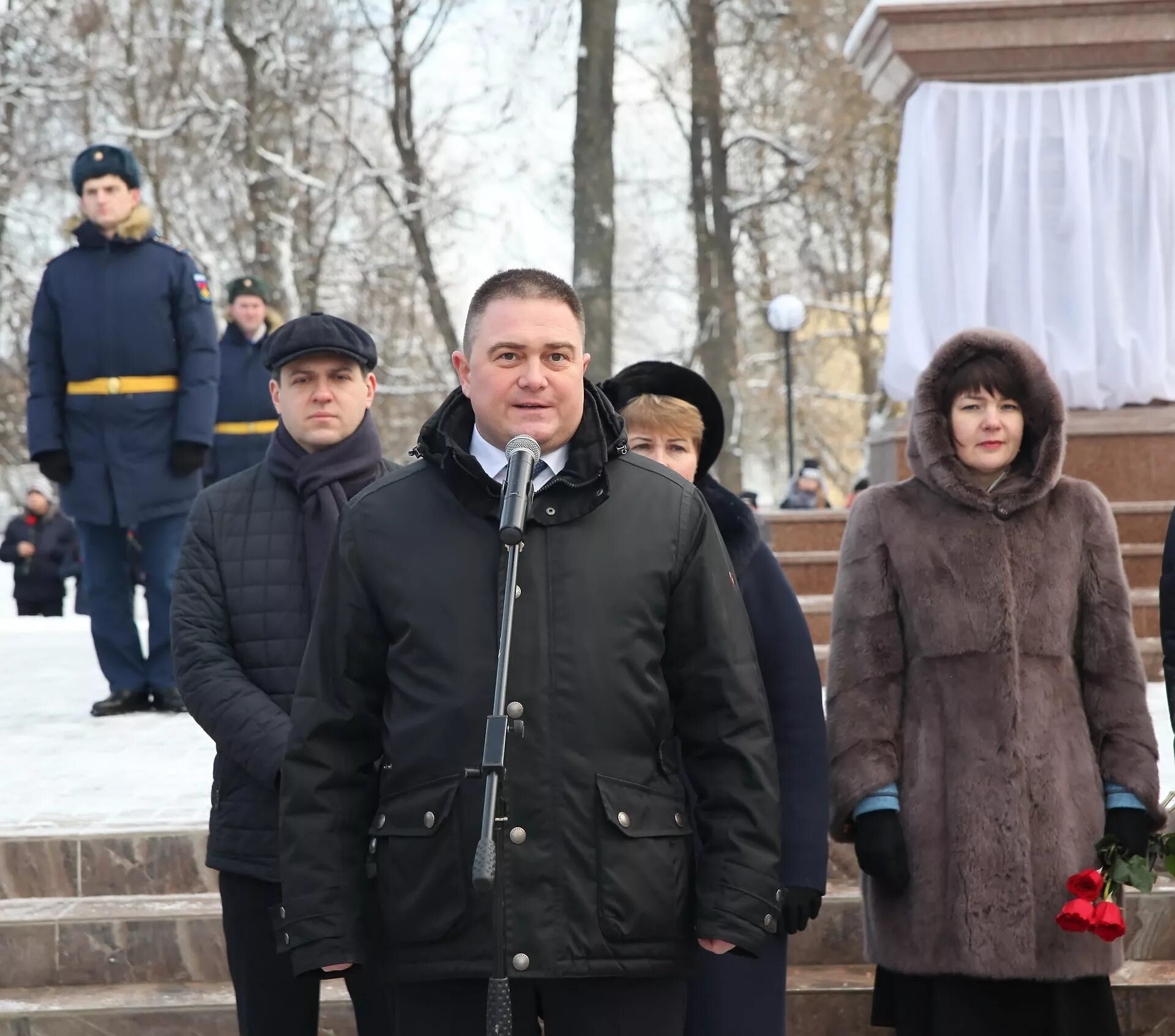 Подслушано людиново тудей контакты. Людиново. Меликджанов Людиново. Военкомат Людиново Калужской области. Людиново город воинской славы.