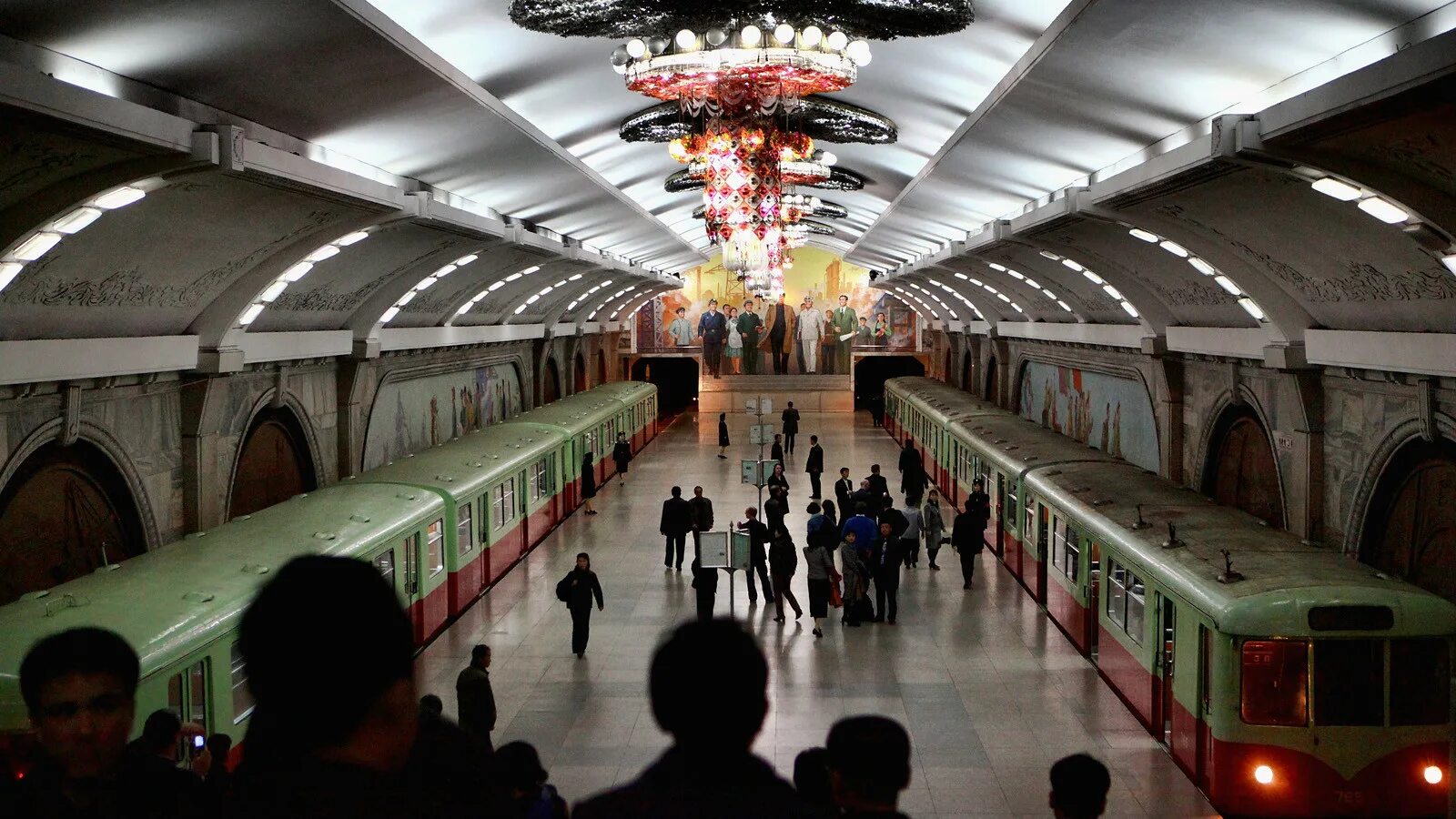 В каком городе находится самое глубокое метро. Станция пехунг. пхеньян (станция). метро пухунг. глубина метро в северной корее.