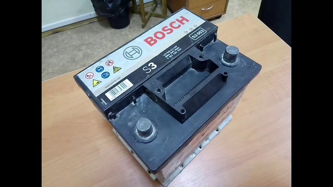 BOSCH S3 45Ah R+ 400A - YouTube