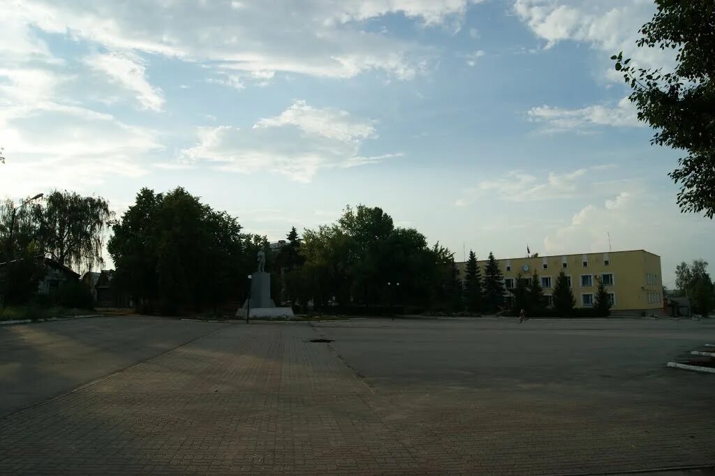 Спасск Рязанский площадь города. Спасск-Рязанский Центральная площадь. Парк Победы в Спасск-Рязанском. Спасск-Рязанский стадион. Автовокзал спасск рязанский