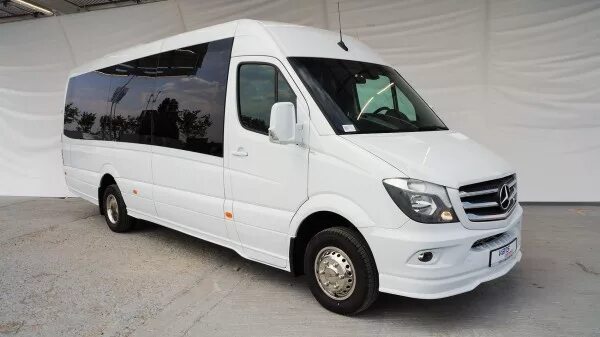 Найди спринтер. Мерседес 516 Спринтер пассажирский. Sprinter 516 CDI. Mercedes Benz Sprinter Tourist 516 CDI. Мерседес Спринтер 519 пассажирский.