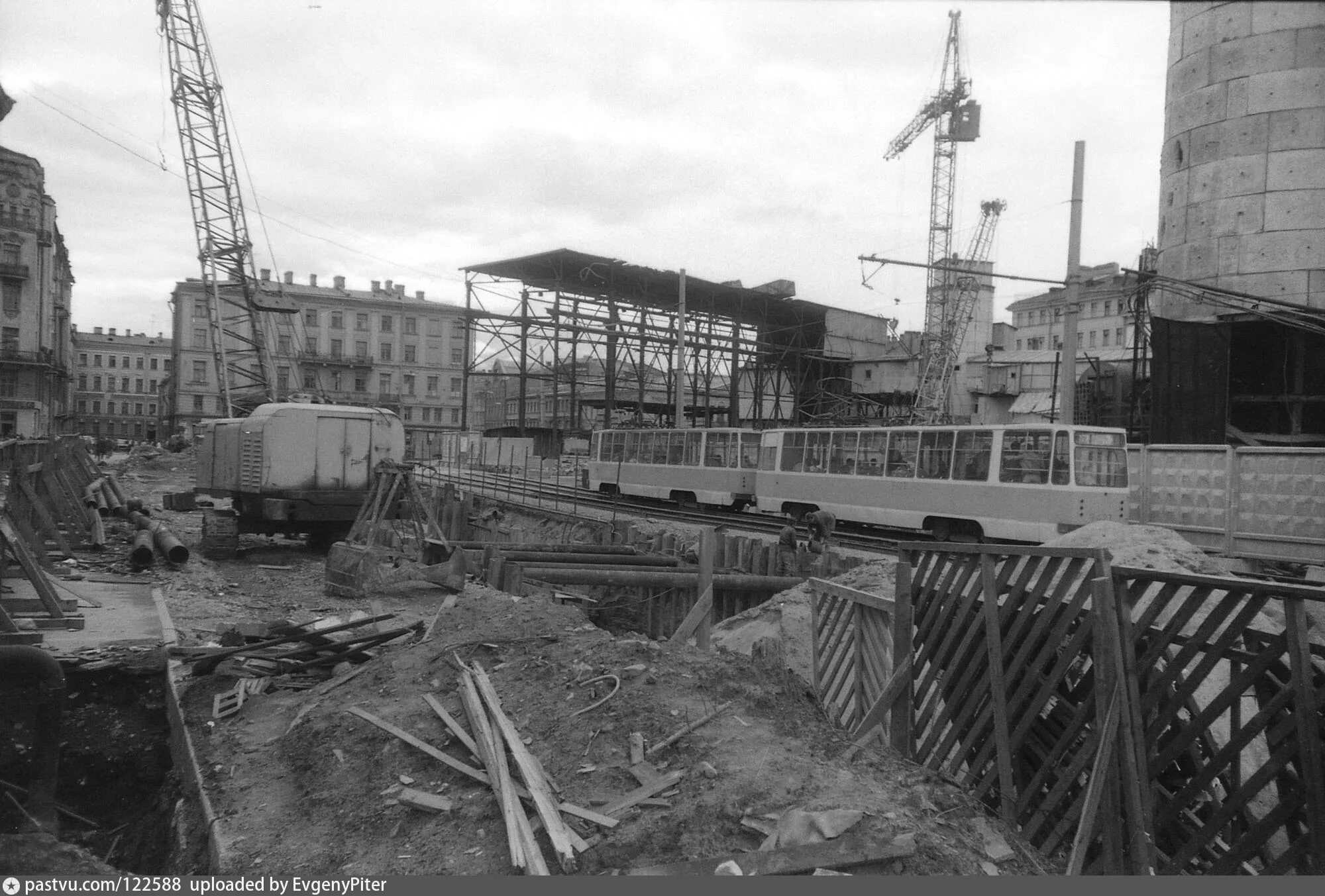 Строительство в 90 годы. Стройка в 90 годы. Крылатское 1988. Строительство в 1995. Строительство в 90 годы.