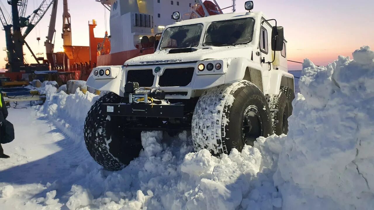 водитель трэкол. вахта водитель трэкола. вахта водитель трэкола. вездеход трэкол 39294. вахта водитель трэкола.