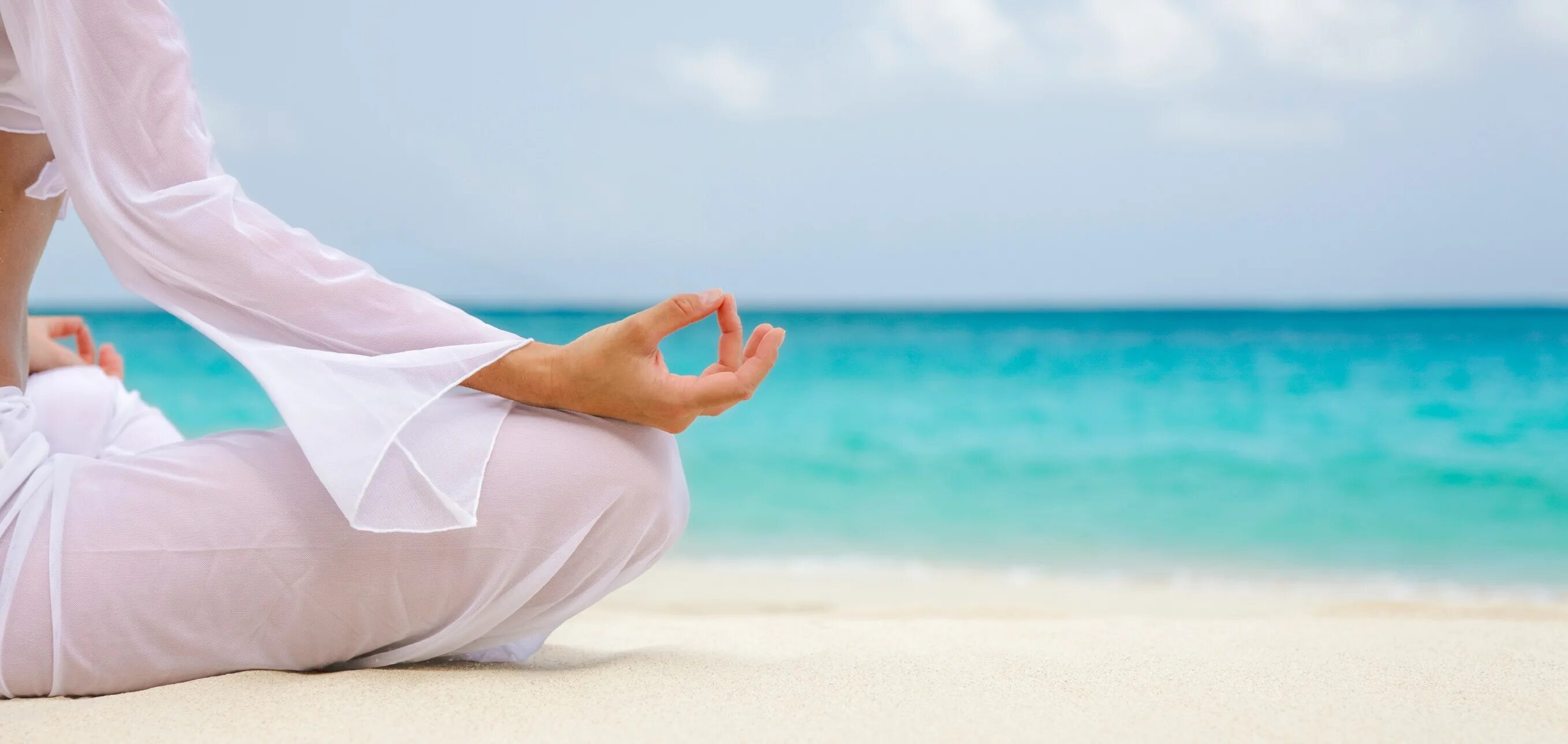 Relax back. Расслабление. Медитация на берегу моря. Йога на море. Медитация на море.