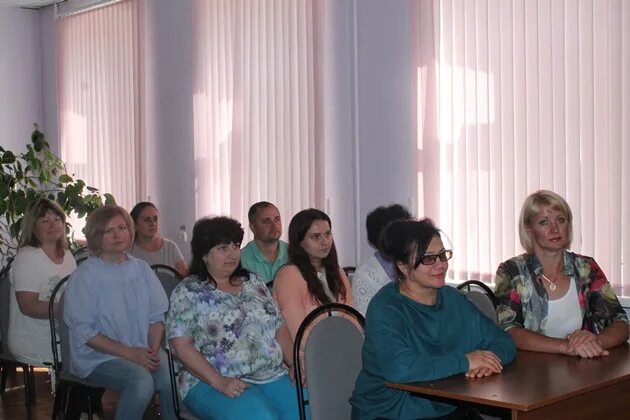 карачев ру. библиотека карачев. сайт заря карачев. карачевская газета заря объявления в газете. семинар в карачевской районной библиотеке.