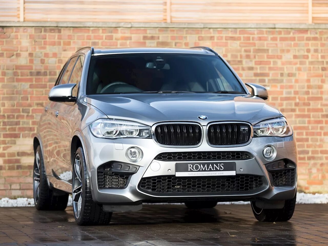 Bmw x5 2016. BMW x5m 2016. BMW x5m Донингтон. БМВ x5 2016. BMW x5m Grey.