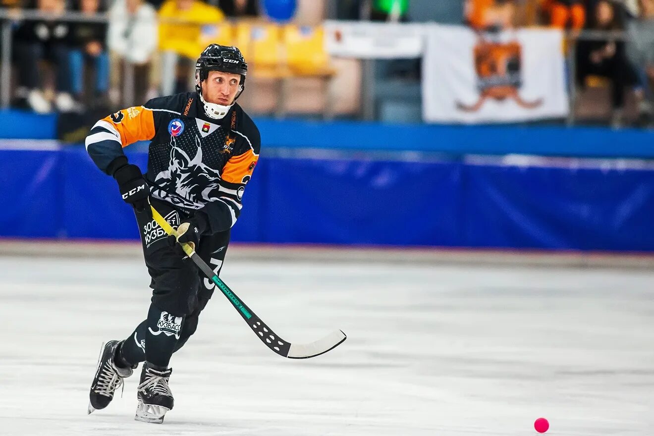 кузбасс 2010 хоккей с мячом. хоккеисты кузбасса. кузбасс хоккей с мячом прямая трансляция. хоккей с мячом кузбасс. хоккей с мячом кузбасс кемерово.