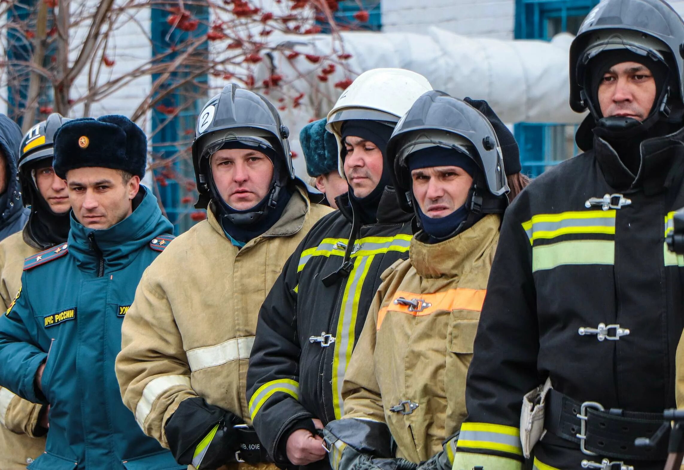 Спасатель МЧС. Служба спасения Курганской области. Пожарно-спасательная миссия. Спасатели ПСЦ Тамбов. Пожарно спасательный центр смоленск