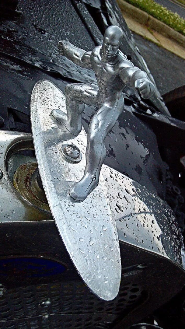 Статуэтка автомобиль. Фигурки на капот автомобиля. Фигурка на капоте ретро. Статуэтка на капоте машины. Фигурка на капот авто.