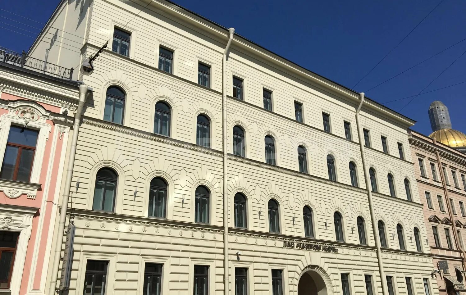 Бизнес-центр «quattro corti» (санкт-петербург). 3-5. Почтамтская улица зеркальный дворик. Бц quattro corti. Ул почтамтская 3-5 санкт-петербург.
