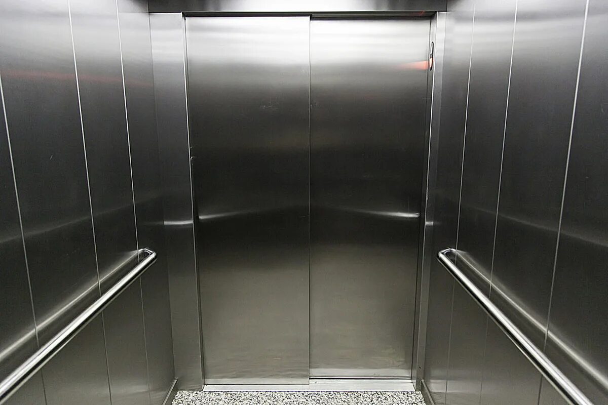 Open elevator