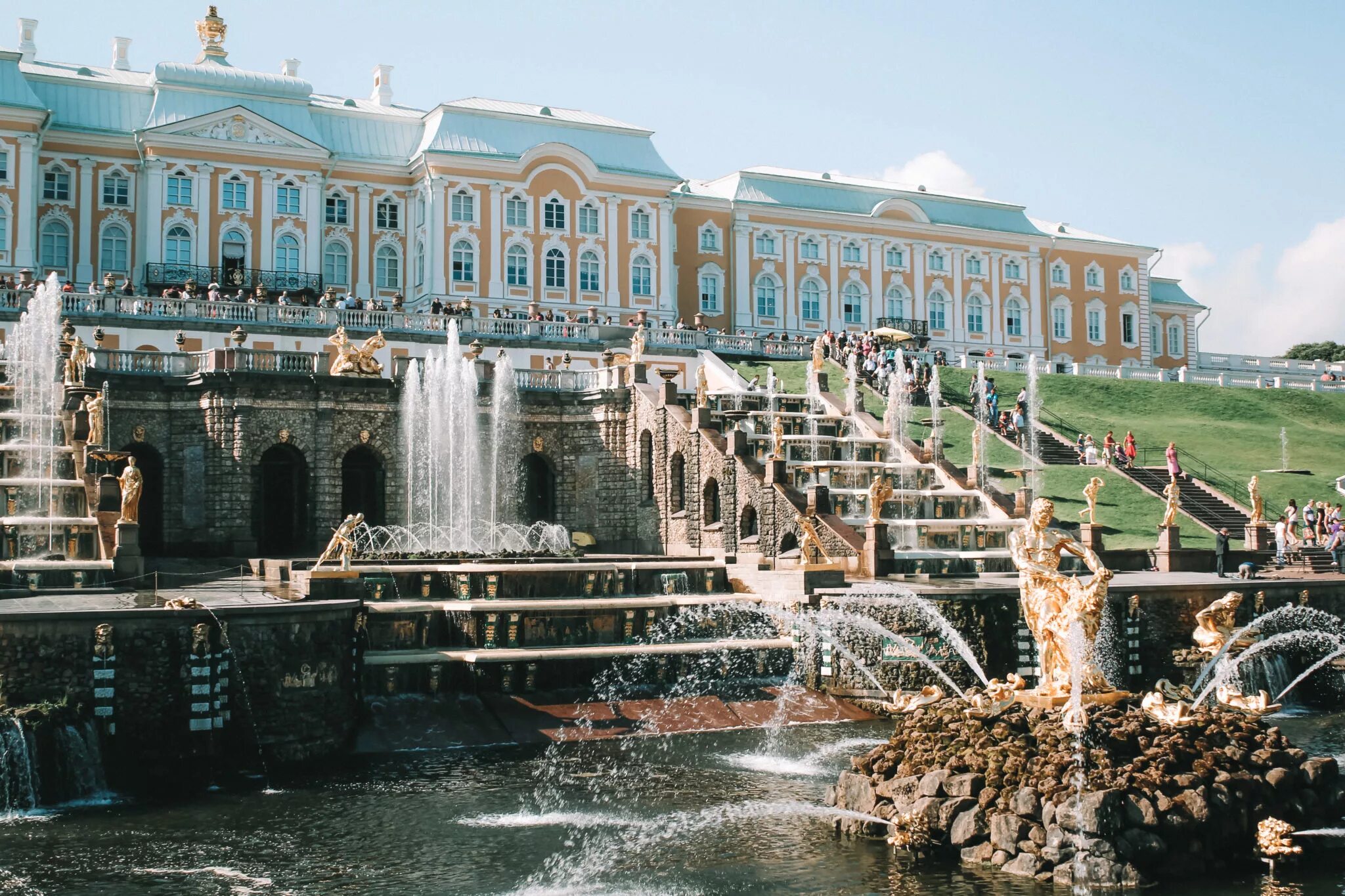 Версаль спб. Питер дворец Петергоф. Большой дворец Петергоф ЮНЕСКО. Петергоф Фонтанка. Версаль и Петергоф.