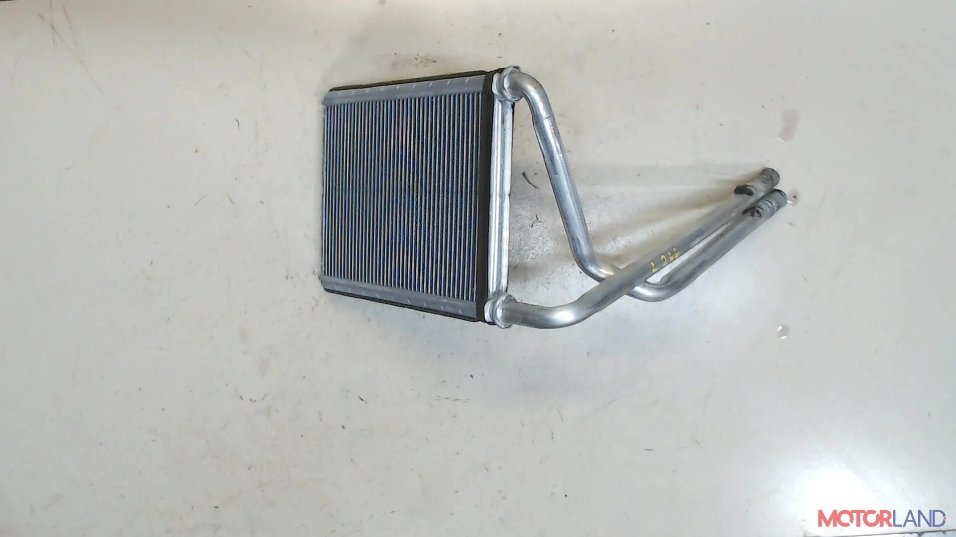 Радиатор печки хендай матрикс 1. Печка матрикс. Печка матрикс. Радиатор отопителя хендай hd 72. Радиатор печки hyundai ix35 расположение.