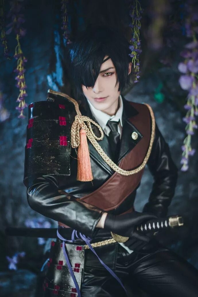 Cosplay up. Митсутада Секудайкири косплей. Shokudaikiri Mitsutada. Косплей с черными волосами. Сокудайкири Мицутада Хэллоуин косплей.