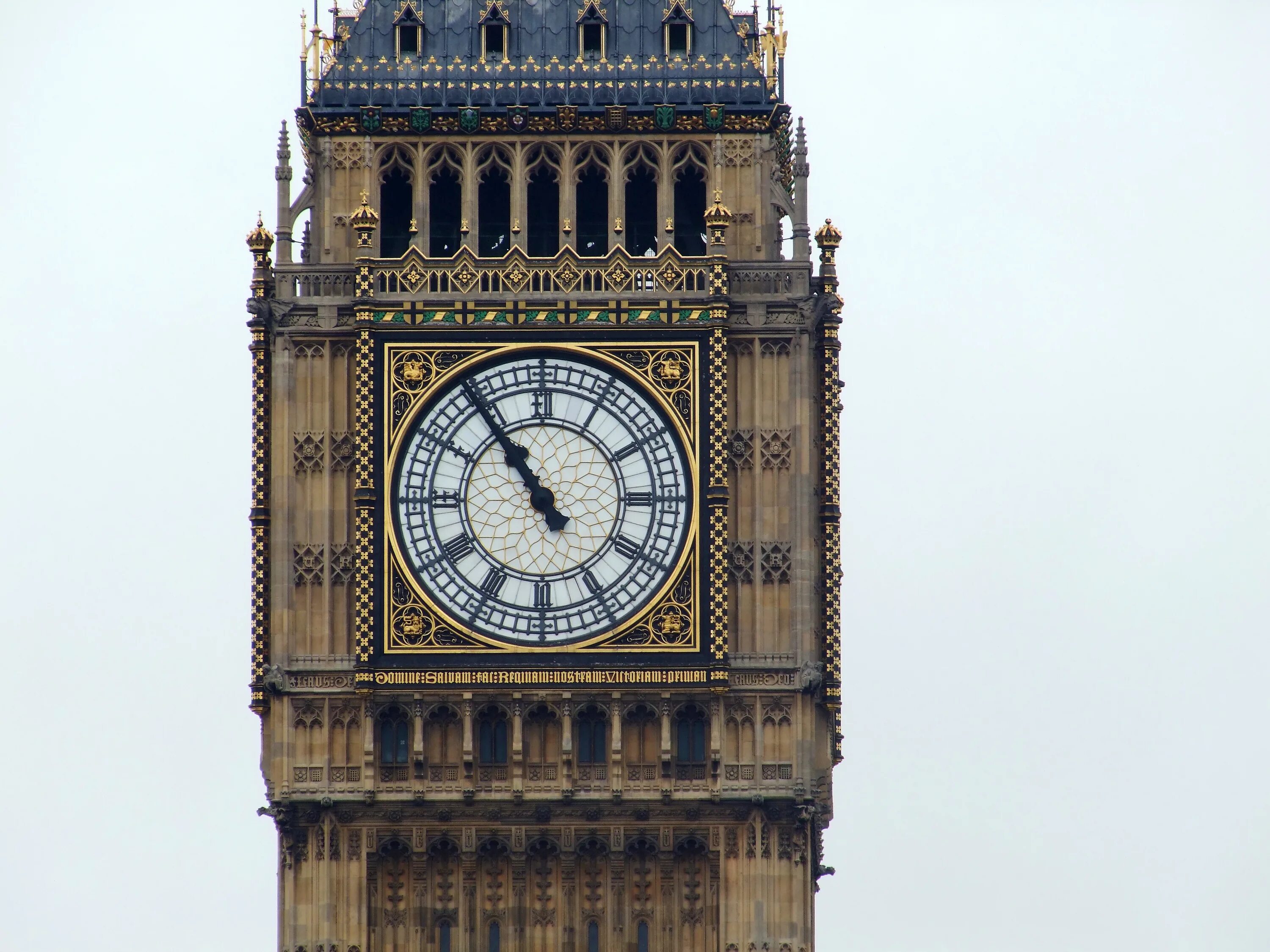 Watching britain. Башня в Англии Биг Бен. Англия часы Биг Бен. Часовая башня Биг Бен. Биг-Бен (башня Елизаветы).