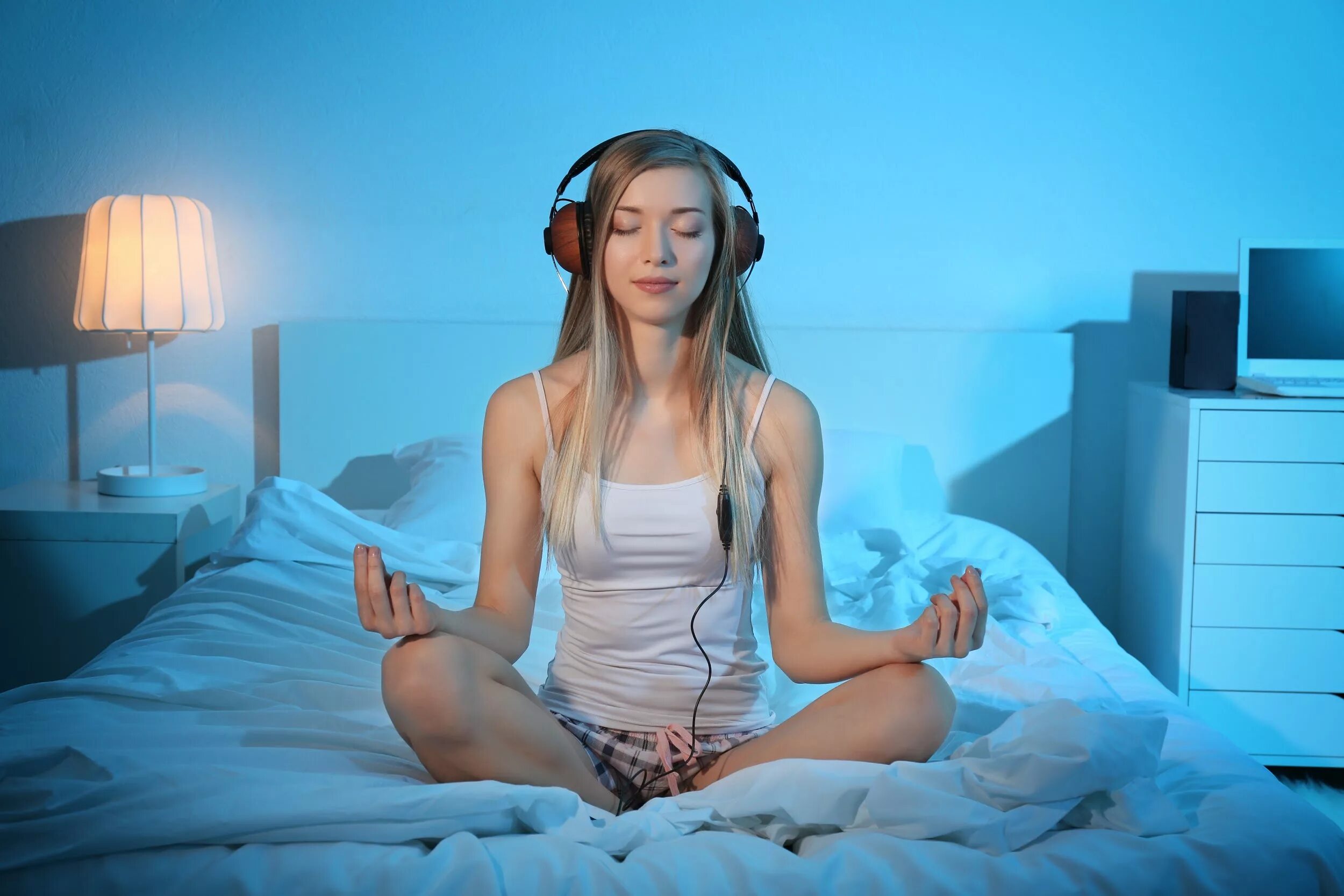 Спокойная музыка для пробуждения. Медитация для сна. Медитация перед сном. Медитация для сна для женщин. Расслабление перед сном.