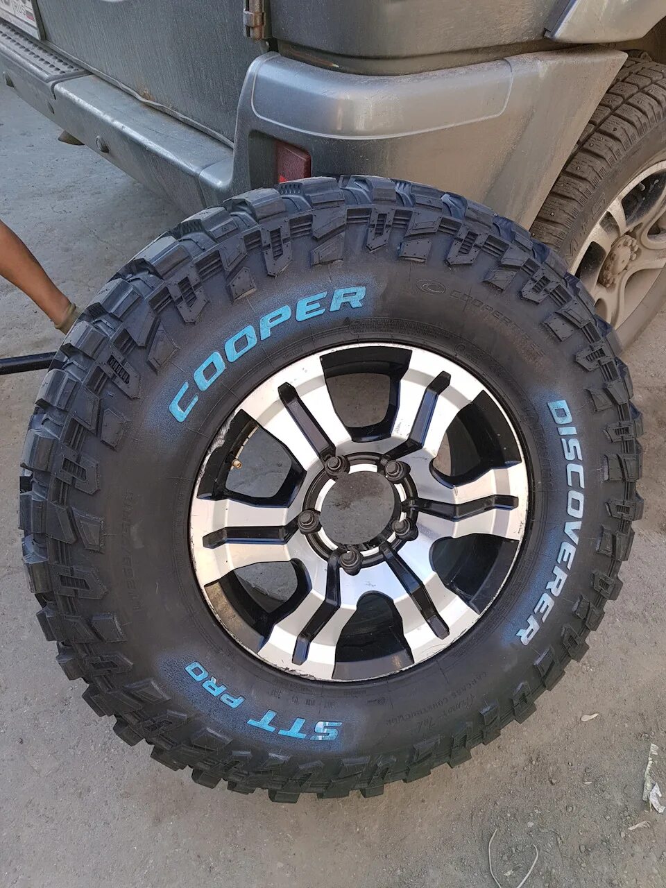 Купер дискавери резина грязевая. Discovery шины. Шины купер дискавери стт. Discovery шины. Резина cooper discoverer stt.