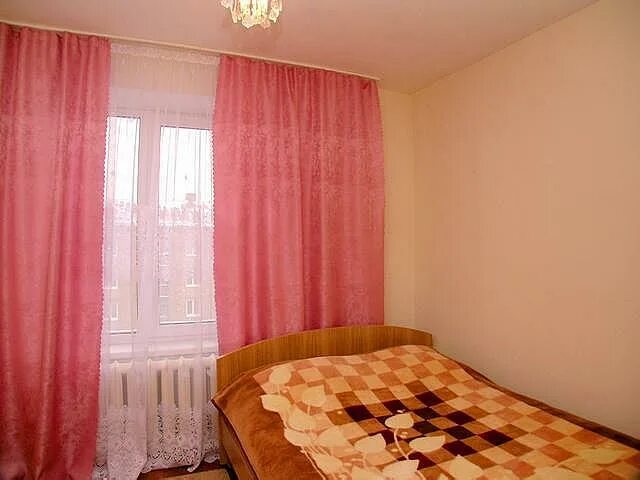 Однокомнатная квартира без агентства. Однокомнатная квартира на химмаше. Суточная квартира в екатеринбурге. Квартира в рамзае. Снять квартиру на долгий срок в городе саранске район химмаш.