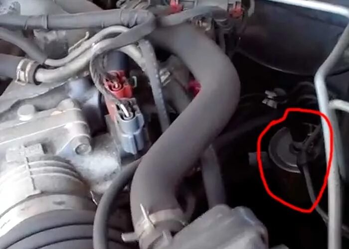 Не поменял топливный фильтр - Nissan Tiida (1G), 1,5 л, 2007 года плановое ТО DR