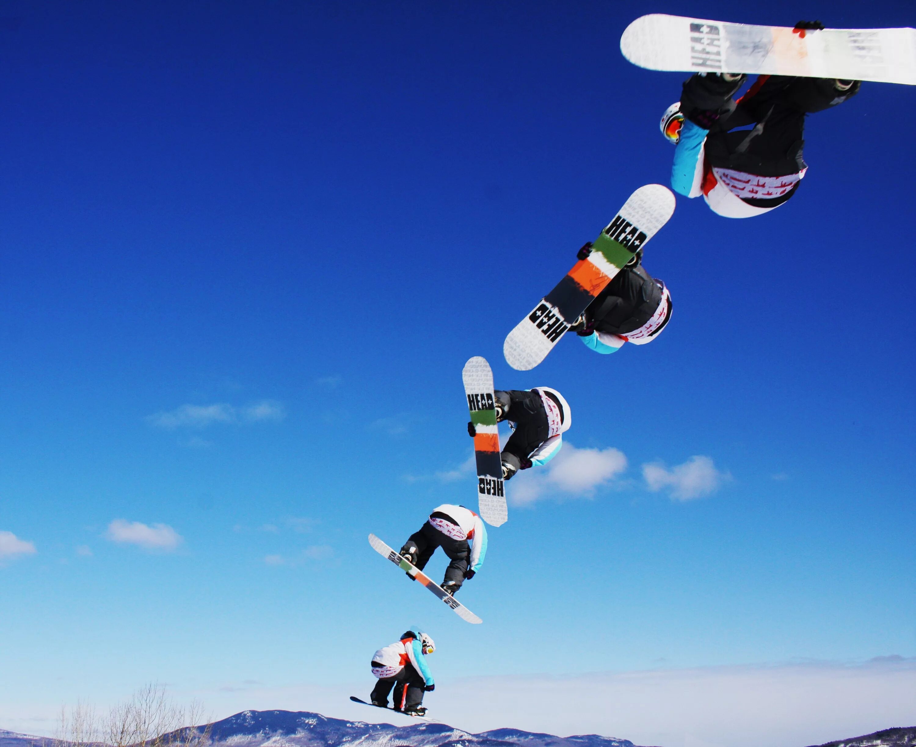 Snowboarding sport. Сноуборд. Сноуборд (спортивный инвентарь). Сноубординг вид спорта. Бэкфлип на сноуборде.