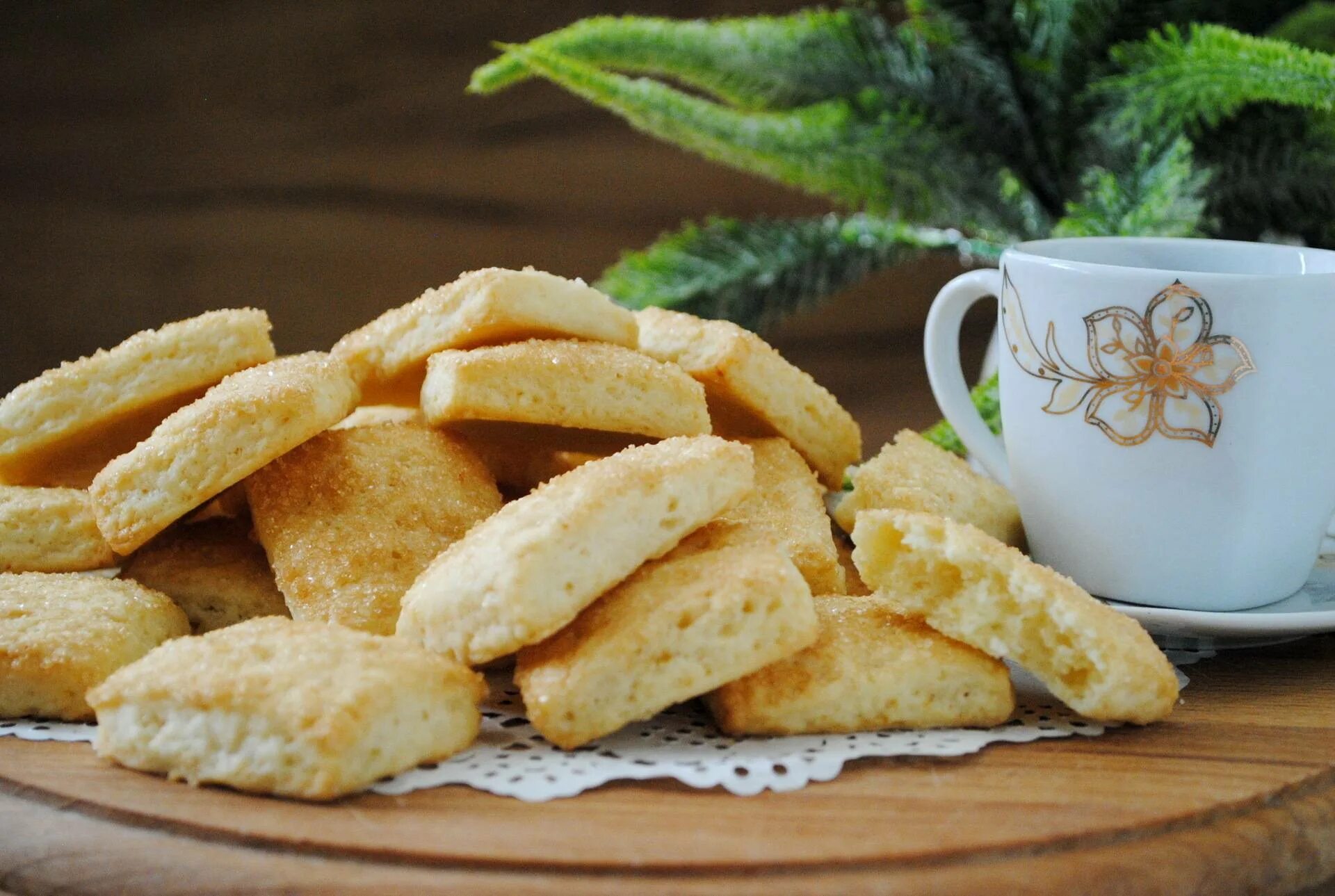 Домашнее печенье с сахаром. Сметанное печенье. Печенье к чаю. Печенье на сметане. Печенье кчау.