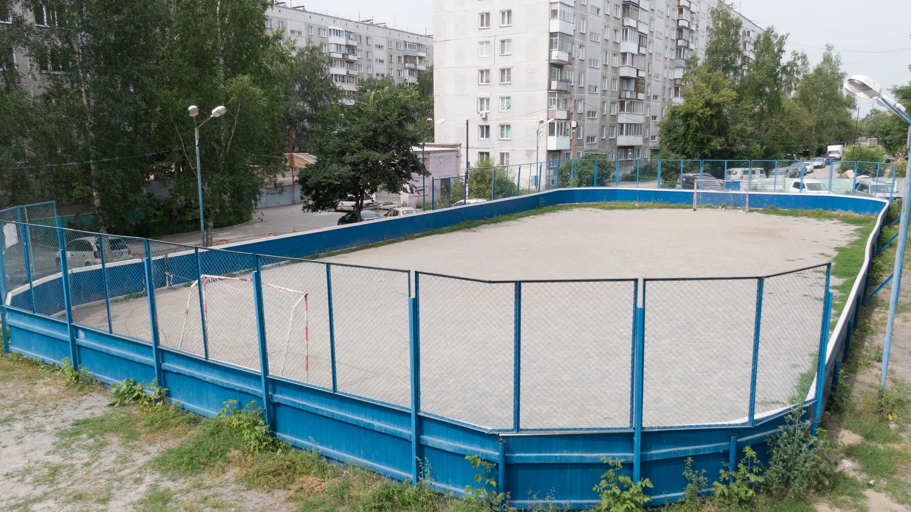 Мау стадион. Хоккейная коробка МАУ стадион Вертковская 19 к1. Стадион Радий хоккейная коробка. Новосибирск улица Мичурина 10 МАУ стадион.