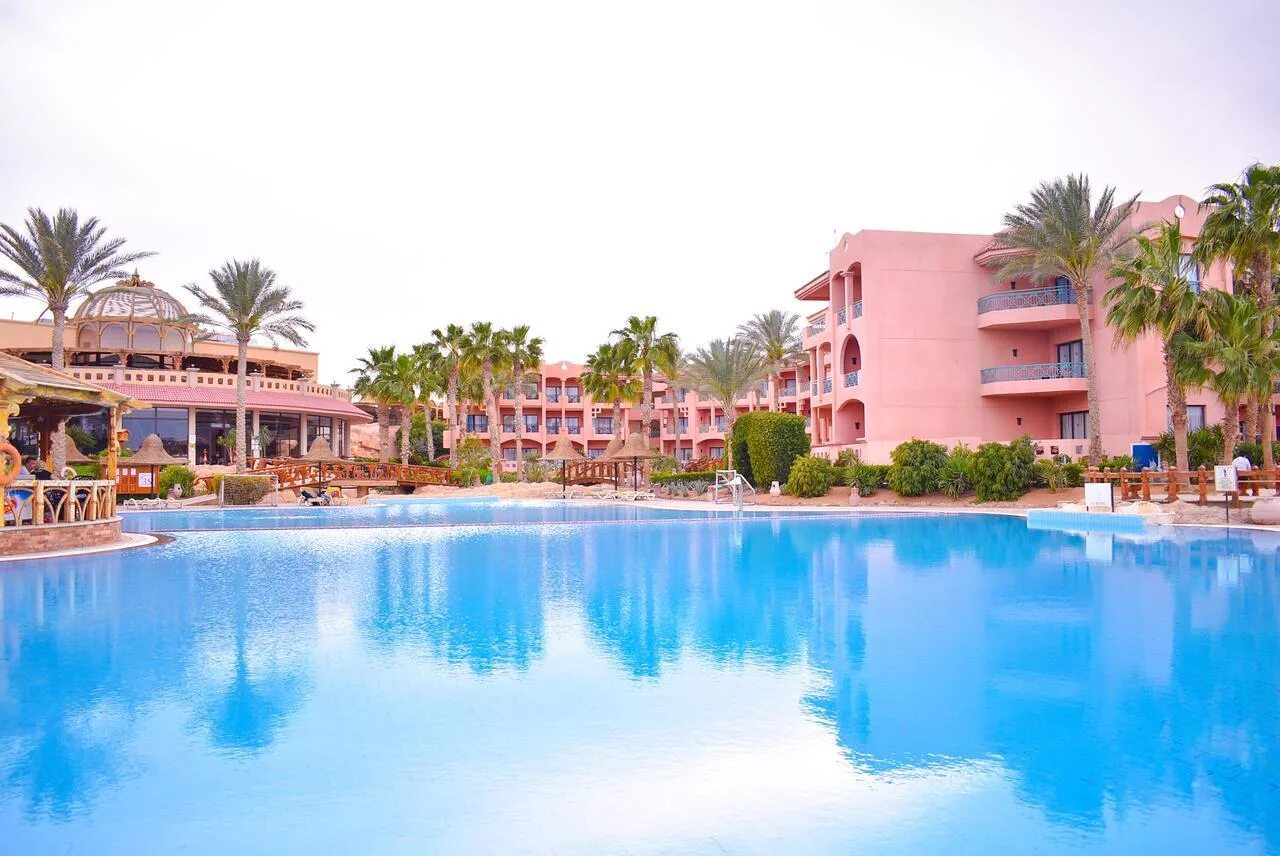 Parrotel aqua park resort 4 отзывы. Отель parrotel aqua park resort 4. parrotel aqua park resort ex park inn by radisson 4 египет шарм-эль-шейх. parrotel aqua park resort (ex. park inn by radisson) 4* пляж. parrotel aqua park 4 шарм-эль-шейх.