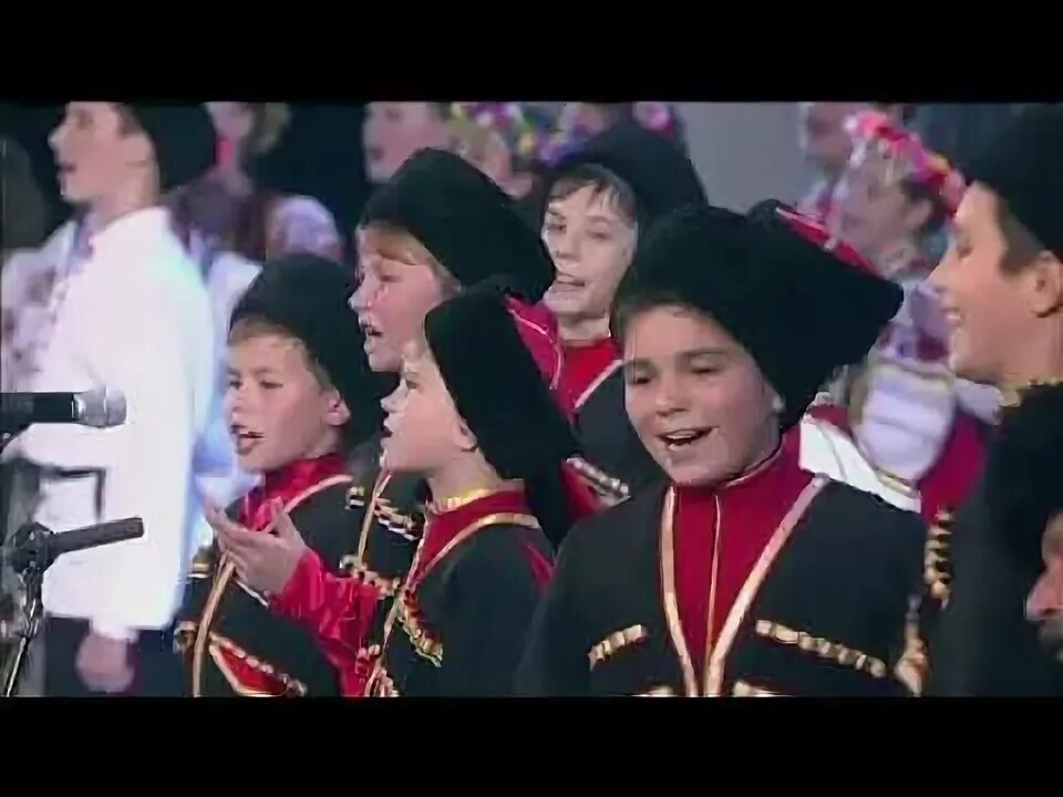 Кубанский казачий хор краснодар. Казачий хор дети. Кавказские куплеты. Краснодарский казачий хор. Казачий хор дети.