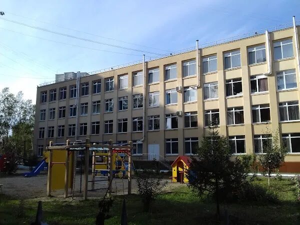 Школа 184 екатеринбург. Школа на Ясной Екатеринбург 184. Ясная 20 Екатеринбург школа. Школа 79 Екатеринбург.