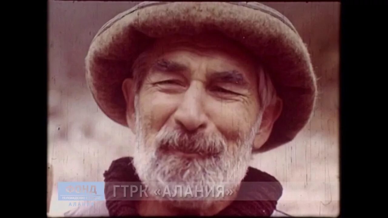 Махарбек кокоев. Махарбек плиев. Кокоев махарбек актер. Кокоев махарбек актер. Осетинский актер снимался в осетинских фильмах.