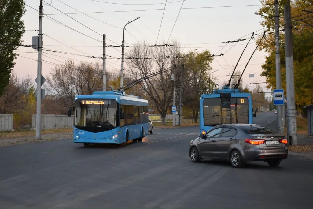 Троллейбусы тролза-5266. Как ходят троллейбусы 5. Петрозаводск петрозаводский троллейбус. Последний московский троллейбус 6430. 5 троллейбус казань.