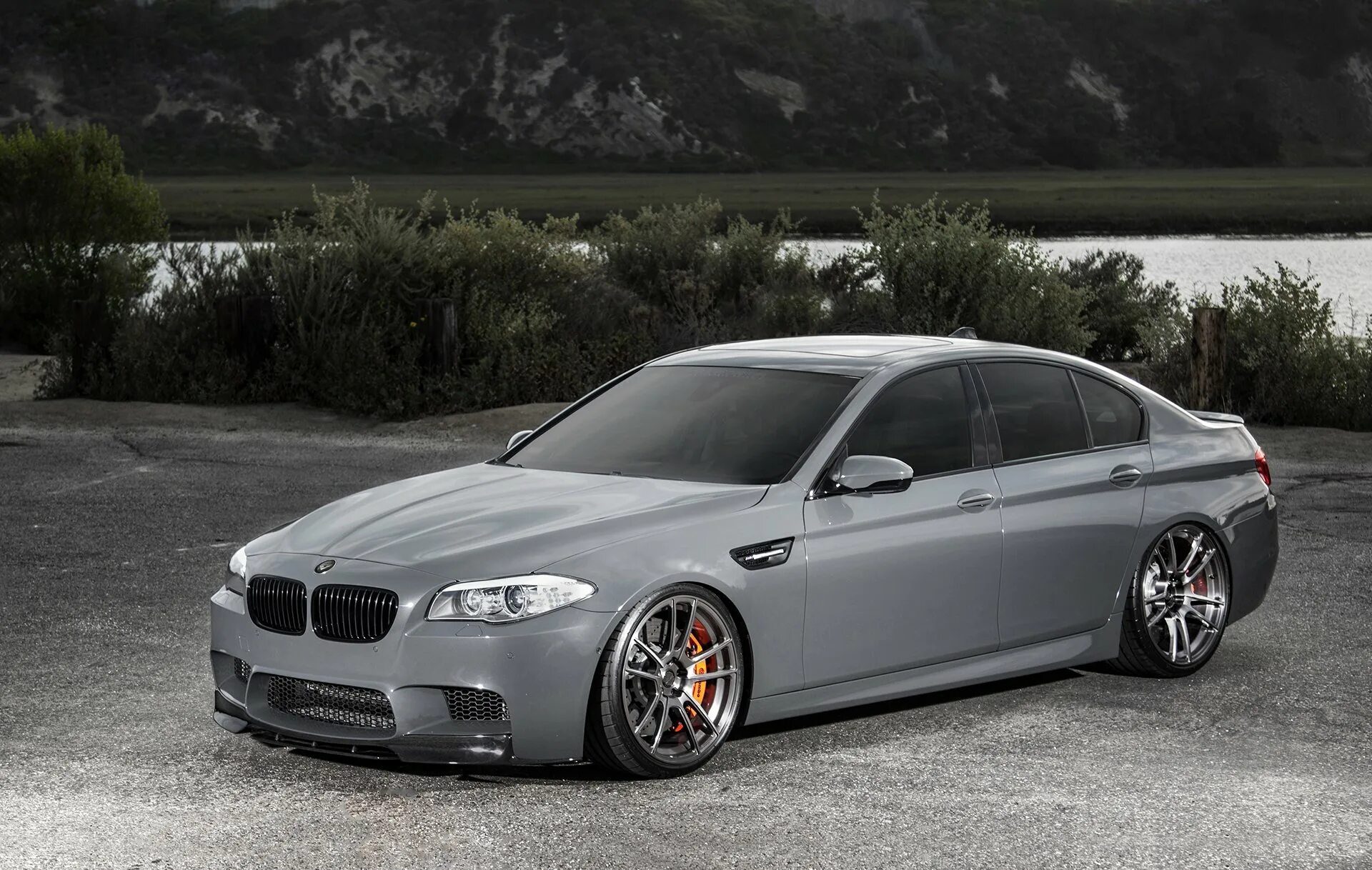 БМВ m5 ф10. БМВ m5 f10. BMW 5 f10. BMW f10 m. Бмв м5 серая