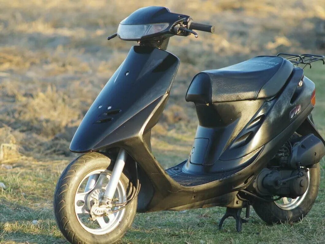 Dio отзывы. Скутер Honda Dio 27. Honda Dio 27 ZX. Хонда дио af 27. Honda Dio af27 ZX.