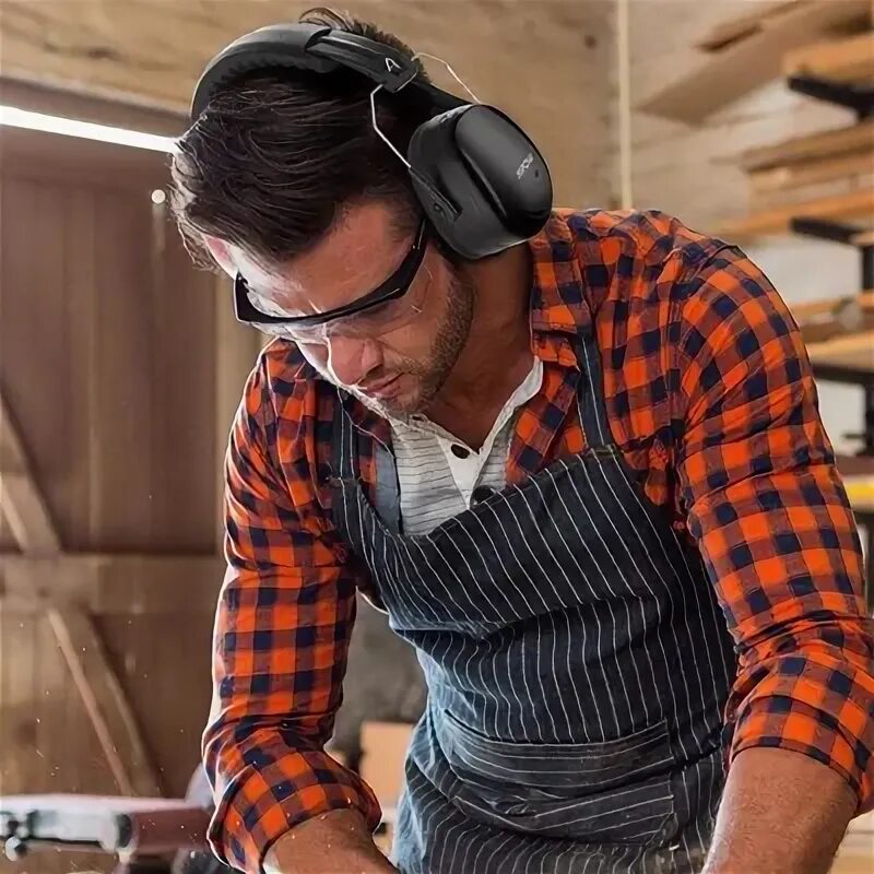 Курсы столяра. Гильдия плотников. Профессия столяр. Столяр школа. Столяр плотник.