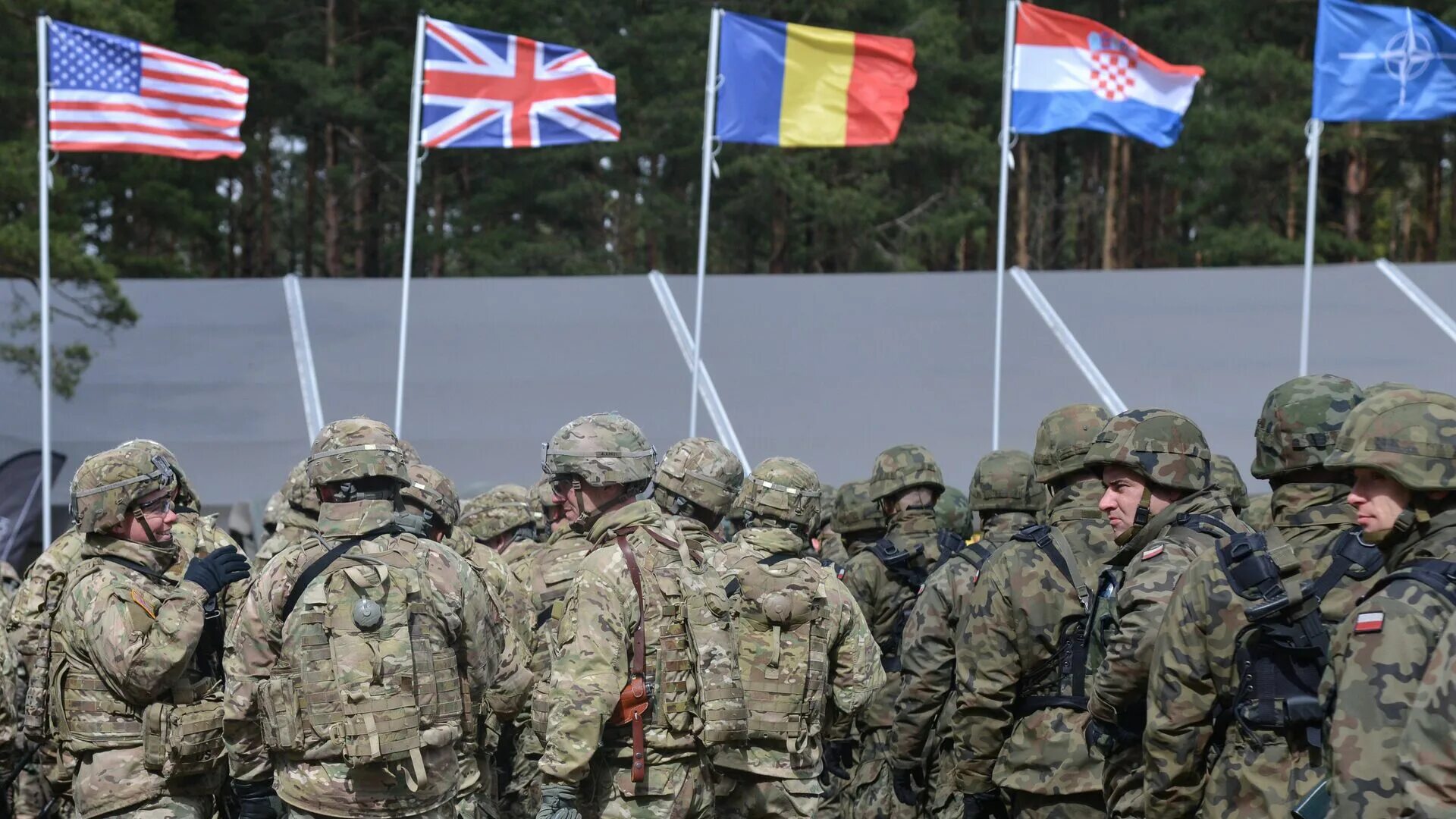 Ситуация с нато. Учения НАТО В Польше. Военные НАТО. Натовская база в Польше.
